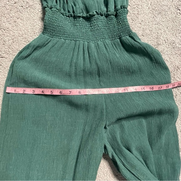 Anthropologie Bionda Plisse Jumpsuit Green Sleeveless Smocked Wide Leg Size XS - Picture 7 of 14